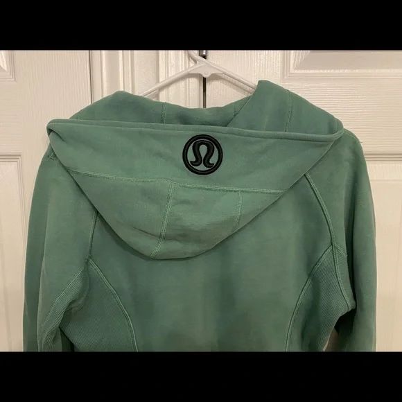 LULULEMON Scuba Hoodie II in Vintage Green Sz 8 - NWOT!! - Picture 6 of 12